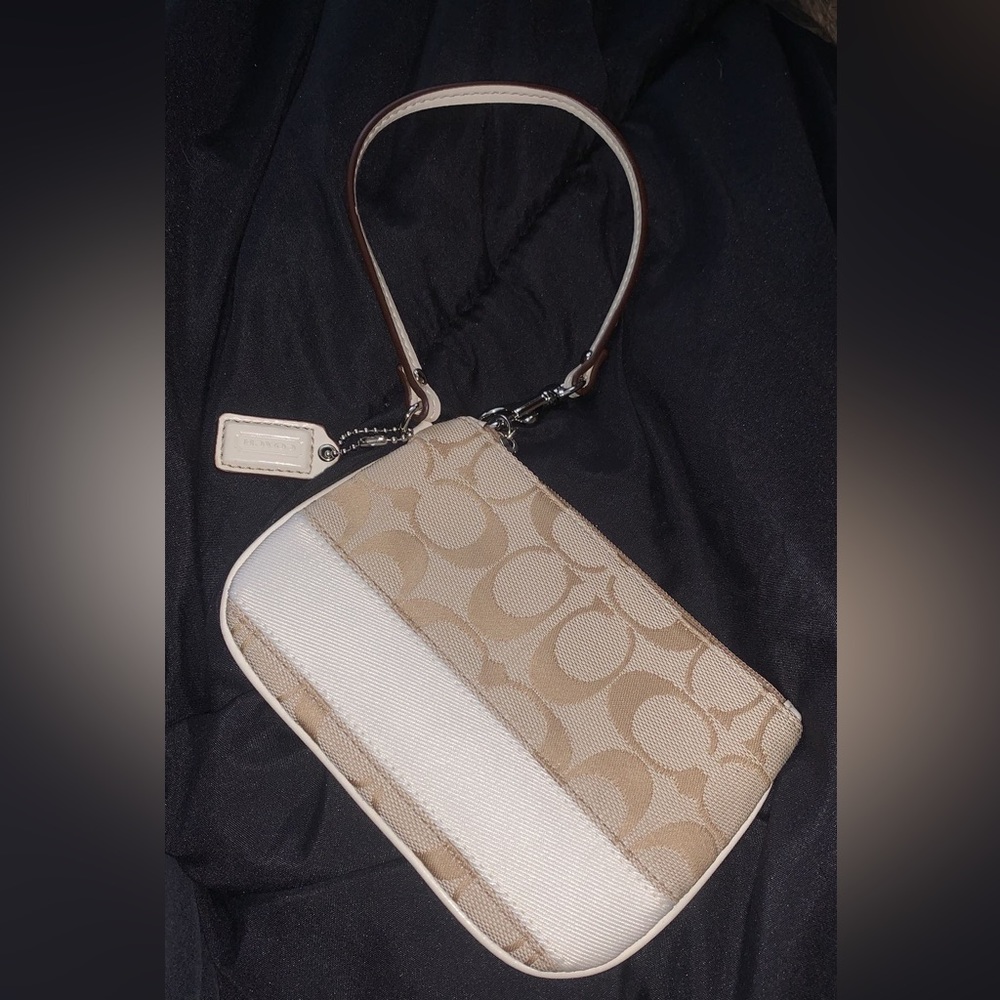 COACH - Wristlet